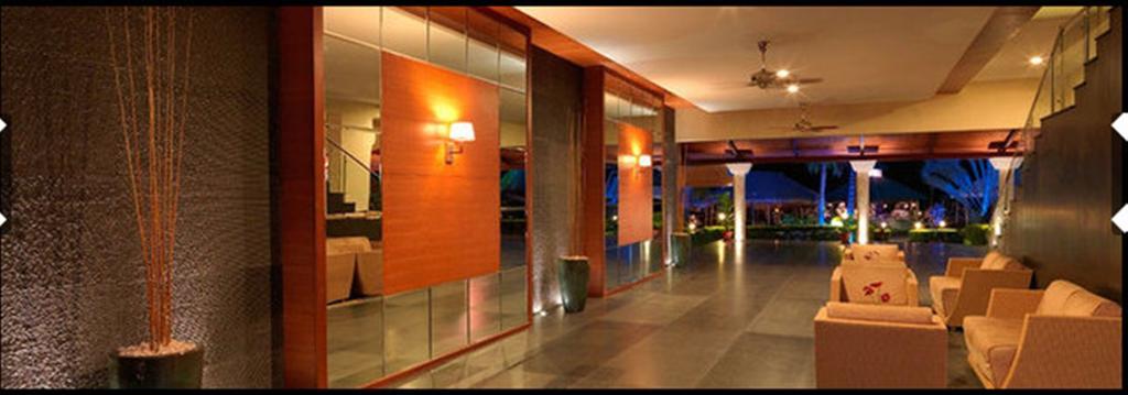 Royal Orchid Resort & Convention Centre, Yelahanka Bangalore Exterior foto